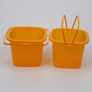 Seau en plastique de taille moyenne, multi-usages, pour peinture et plage - Product Image 1