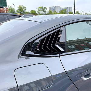 Bmw 4 Series Gran Coupe G26 Rear Window Louver Decal Piano Black Carbon Fiber Texture Adhesive Car Modification - Product Image 1