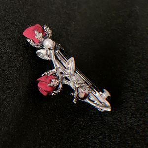 Épingle à cheveux Fleur Rose Rouge Rétro en Alliage avec Pince à ressort et Design en Cristal Délicat pour Femme, Mariage, Fête, Vacances, Accessoire Photo - Product Image 4