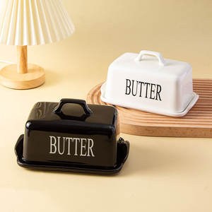 Beurrier carré en porcelaine avec couvercle et poignée, récipient de rangement pour beurre en céramique blanche pour la cuisine - Product Image 1