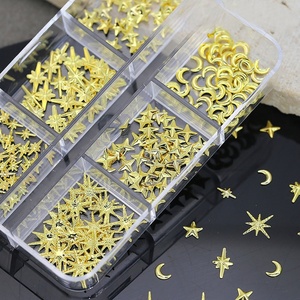 เครื่องประดับตกแต่งเล็บ 3 มิติ ลายดาว พระจันทร์ ดาวห้าแฉก กล่อง 6 ช่อง - Product Image 1