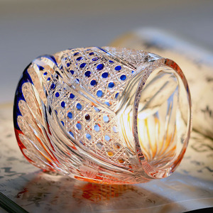 Vaso <span class=keywords><strong>de</strong></span> Whisky <span class=keywords><strong>de</strong></span> Lujo Edo Kiriko con Diseño <span class=keywords><strong>de</strong></span> Pez Dorado Tallado a Mano, Estilo Clásico Japonés, Cristal Puro Tallado a Mano - Product Image 4