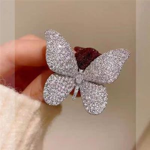 Butterfly Rhinestone Brooch Zinc Alloy Women's Party Accessory Fashion Pin Micro Insert Design - Product Image 4