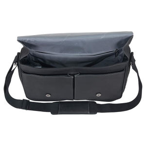 Sac de messager pour ordinateur portable en cuir noir compressible populaire pour hommes - Product Image 3