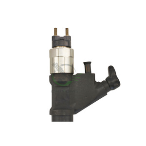 Injecteur de carburant Denso 095000-6700 pour moteurs Weichai WD615 National III Sinotruk Howo 336 375 - Product Image 1