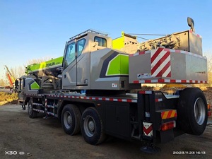 Grúa Usada Zoomlion ZTC250A5-3 de 25 Toneladas de Alta Calidad, Componentes Estables, Funcionamiento Suave para Obras de Ingeniería - Product Image 4