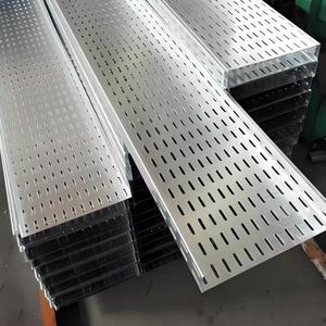 Système de support de montage de chemin de câbles en acier galvanisé HDG pour projets solaires et pose de câbles dans la construction industrielle - Product Image 3