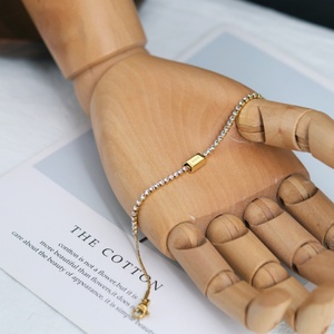 Bracelet Tennis Zircon Plaqué Or 18 carats en Acier Inoxydable Tendance, Vente en Gros Personnalisée, Bijoux Zhishang pour Femme, Cadeau - Product Image 1