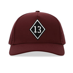 Casquette de baseball personnalisée à 5 panneaux avec logo personnalisé Casquette perforée imperméable au laser Casquette de baseball pour le sport - Product Image 1