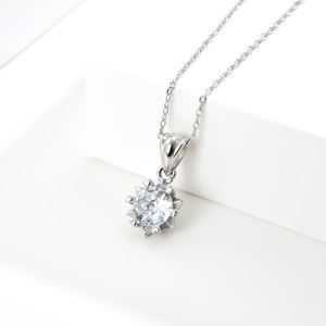 Perhiasan Zirkonia Kubik untuk Wanita, Perak Sterling 925 Berlapis Platinum Anti Alergi, Set Kalung Liontin CZ, Anting, dan Anting Telinga - Product Image 4