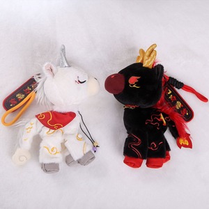 Année du cheval mascotte peluche 2026 Dragon cheval esprit Figurine pendentif porte-clés (y compris la boîte de couleur) poupée zodiaque poupée - Product Image 5