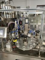 Machine automatique de scellage de tubes de dentifrice
