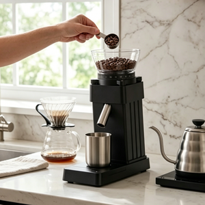 Molinillo <span class=keywords><strong>de</strong></span> Café Eléctrico Portátil, Funciona Mientras se Carga, Núcleo <span class=keywords><strong>de</strong></span> Molienda <span class=keywords><strong>de</strong></span> Cerámica para Granos <span class=keywords><strong>de</strong></span> Café, Nueces y Especias - Product Image 4