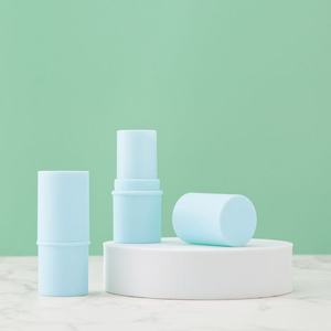 Trung Quốc Nhà sản xuất bán buôn mỹ phẩm <span class=keywords><strong>Matte</strong></span> bao bì rỗng Lip Balm <span class=keywords><strong>container</strong></span> 6 gam màu nhựa Son môi Ống - Product Image 3