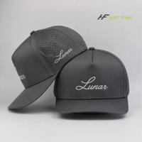 Casquette de golf personnalisée à 5 panneaux, 100% nylon, logo perforé au laser, imperméable, séchage rapide, sangle réglable, sport