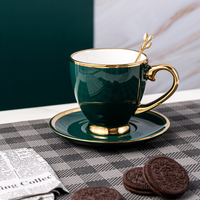 Ensemble tasse et soucoupe en céramique de style turc, ensemble de café et de thé en porcelaine avec décor doré pour le thé ou les fêtes