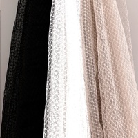 Fournisseur de Tissu Maille Diamantée Respirant Léger 100% Polyester (Résistant à l'Abrasion, Motif Géométrique Abstrait)