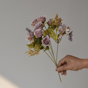 IJ015 5 Tenedor Hermoso Color de otoño Rosa Margarita Flores artificiales Ramo elegante para el hogar Pastel y decoraciones de boda - Product Image 3