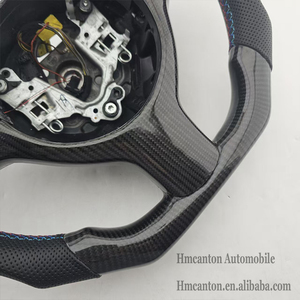 Volant de direction en cuir perforé en fibre de carbone de conception la plus récente pour BMW E46 - Product Image 4