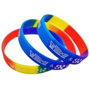 Bracelet en silicone gaufré personnalisé, étanche, de luxe, pour événements sportifs, bracelet en caoutchouc plastique pour la mode et les événements - Product Image 4