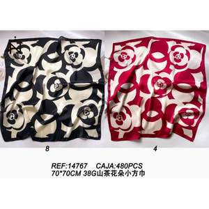 Fazzoletto Quadrato Mini Floreale Angelina 70x70cm in Poliestere, Accessorio di Moda per Donne - Product Image 1