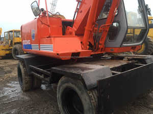 Excavatrice sur pneus Hitachi EX100WD d'occasion, fabrication japonaise, moteur Isuzu, modèle 2019, poids opérationnel de 11000 kg, à vendre - Product Image 3