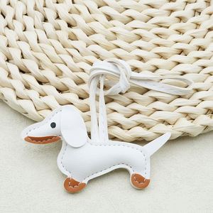 Porte-clés tendance et très vendu, pendentif chien saucisse 5 cm en cuir PU avec cordon, pour sac, voiture, ou comme cadeau - Product Image 6