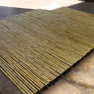 Tongkat bambu dekoratif ramah lingkungan taman kuning alami untuk ekspor pagar taman bambu recyle seluruh dunia
