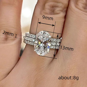 Set di Tre Anelli Geometrici di Lusso per Donna, Elegante Ornamento per Mani, Ideale per Matrimoni e Fidanzamenti - Product Image 4