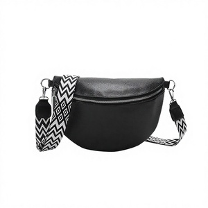 Sac bandoulière unisexe en cuir PU souple avec logo personnalisé, sangle jacquard, nouveau modèle, fermeture éclair - Product Image 1