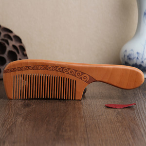 Peigne <span class=keywords><strong>en</strong></span> <span class=keywords><strong>bois</strong></span> Weijun épaissi, sculpté double face, anti-statique, avec logo personnalisable pour cadeau - Product Image 2