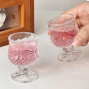 6-teiliges Vintage-Set: Geschnitzte Glas-Baijiu-Becher, kleine geschnitzte Weinbecher, Ein-Liang-Sake-Becher, Rot - Product Image 4