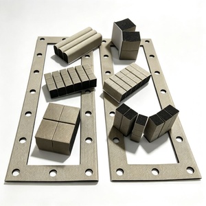 Joint d'étanchéité en mousse rectangulaire enveloppée de tissu conducteur pour cage de Faraday et EMC dans les systèmes de guidage aérospatiaux - Product Image 6