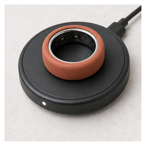 Juego de cubiertas premium para Oura Ring 4 Gen 3, 8 protectores de silicona en caja de regalo, acabado elevado, se pueden cargar con la cubierta puesta - Product Image 5