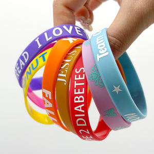 Bracelet en caoutchouc personnalisé avec votre propre logo, vente en gros, pour événements promotionnels, cadeaux publicitaires, bracelet en silicone - Product Image 2