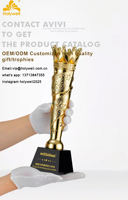 Trophée Couronne Étoile Dorée Gravée Durable 2026 – Artisanat Métallique Plaqué Or avec Base Noire – Prix Sportif pour Champion et Vainqueur – Vente Chaude