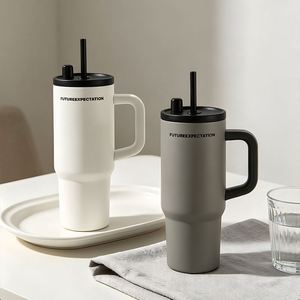 Gobelet de voyage isotherme sous vide 720 ml (24 oz) avec poignée, couvercle, paille et base antidérapante, pour boissons chaudes et froides - Product Image 2