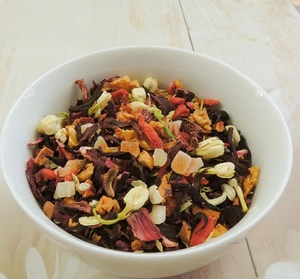 Frutas de belleza de desintoxicación china, té mezclado con fresas, Goji, berry, jazmín, hibisco, flores sueltas, venta al por mayor - Product Image 3