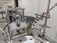 Machine intelligente de remplissage quantitatif, de bouchage et d'étiquetage - Équipement de traitement pour flacons d'échantillons cosmétiques