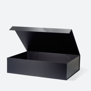 Boîte cadeau XXL de luxe moyenne avec impression de logo personnalisé pour vêtements, idéale pour manteaux noirs et autres articles vestimentaires - Product Image 4