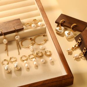 Pendientes de Aro Colgantes de Perlas Chapados en Oro PVD de 18K de Acero Inoxidable, Joyería de Moda al por Mayor 2024 para Mujer - Product Image 2