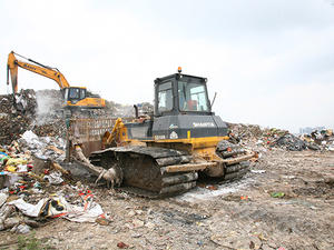 รถดันดินตีนตะขาบ Shantui Sd16 160 แรงม้า ระบบควบคุมอิเล็กทรอนิกส์ พร้อมใบมีดสำหรับงานสุขาภิบาล รุ่น SD16R รายการราคา - Product Image 3