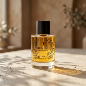 Flacon de parfum cylindrique en verre vide de luxe imprimé sur mesure avec couvercle noir, couleur personnalisée - Product Image 1