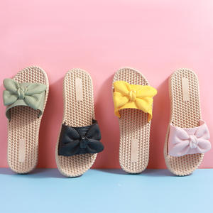 Chaussons en laine à semelle épaisse antidérapante pour l'hiver et l'automne, adaptés à l'intérieur et à l'extérieur, style maison en coton. - Product Image 5