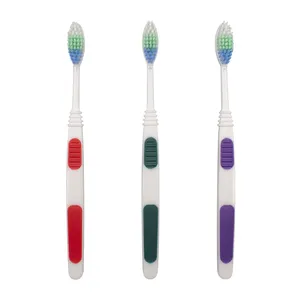 Brosse à dents adulte en nylon souple en plastique de fournisseur de la Chine de bonne qualité pour l'usage à la maison