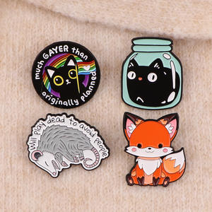 Dessin animé renard arc-en-ciel chat Possum Animal broche Badge fierté émail épinglette - Product Image 1