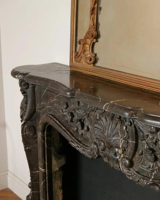Cadre de cheminée en marbre foncé Emperador de style européen Manteau de cheminée en marbre brun naturel sculpté à la main