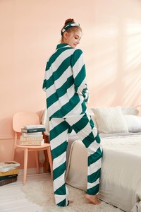 Pijamas Navideños para Niños, Diseños de Lujo OEM, Conjuntos de Pijamas de Alta Calidad para Mujer - Product Image 3