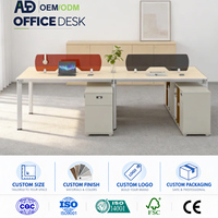 Poste de travail de direction moderne en bois avec fonctionnalités multifonctions pour bureau de manager