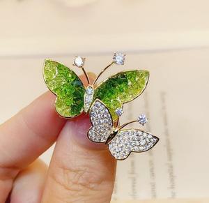 เข็มกลัดผีเสื้อคริสตัลรูปสัตว์น่ารักสำหรับงานปาร์ตี้ชุดเต้นรำของขวัญอัลลอยเสริม - Product Image 4